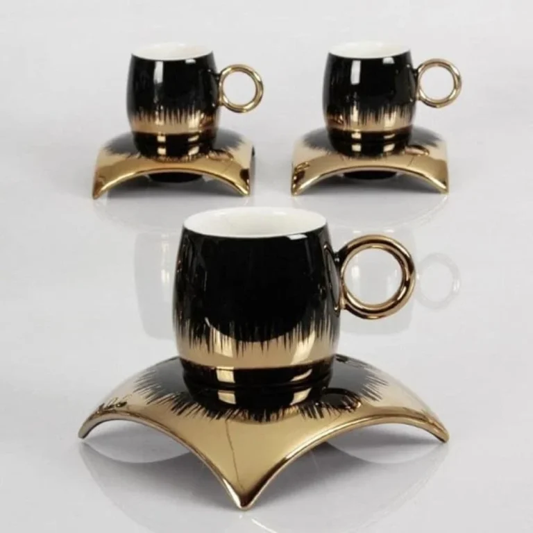 فناجين وأكواب